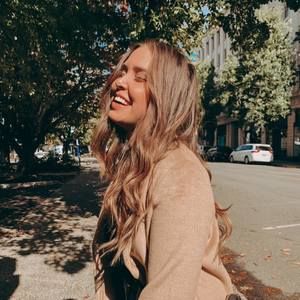 Meet your Posher, Hannah